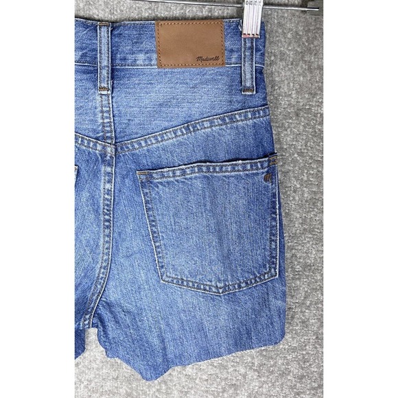 Madewell Rigid Skinny Cutoff Jean Shorts Womens Size‎ 23 Distressed Blue Denim - Picture 9 of 13